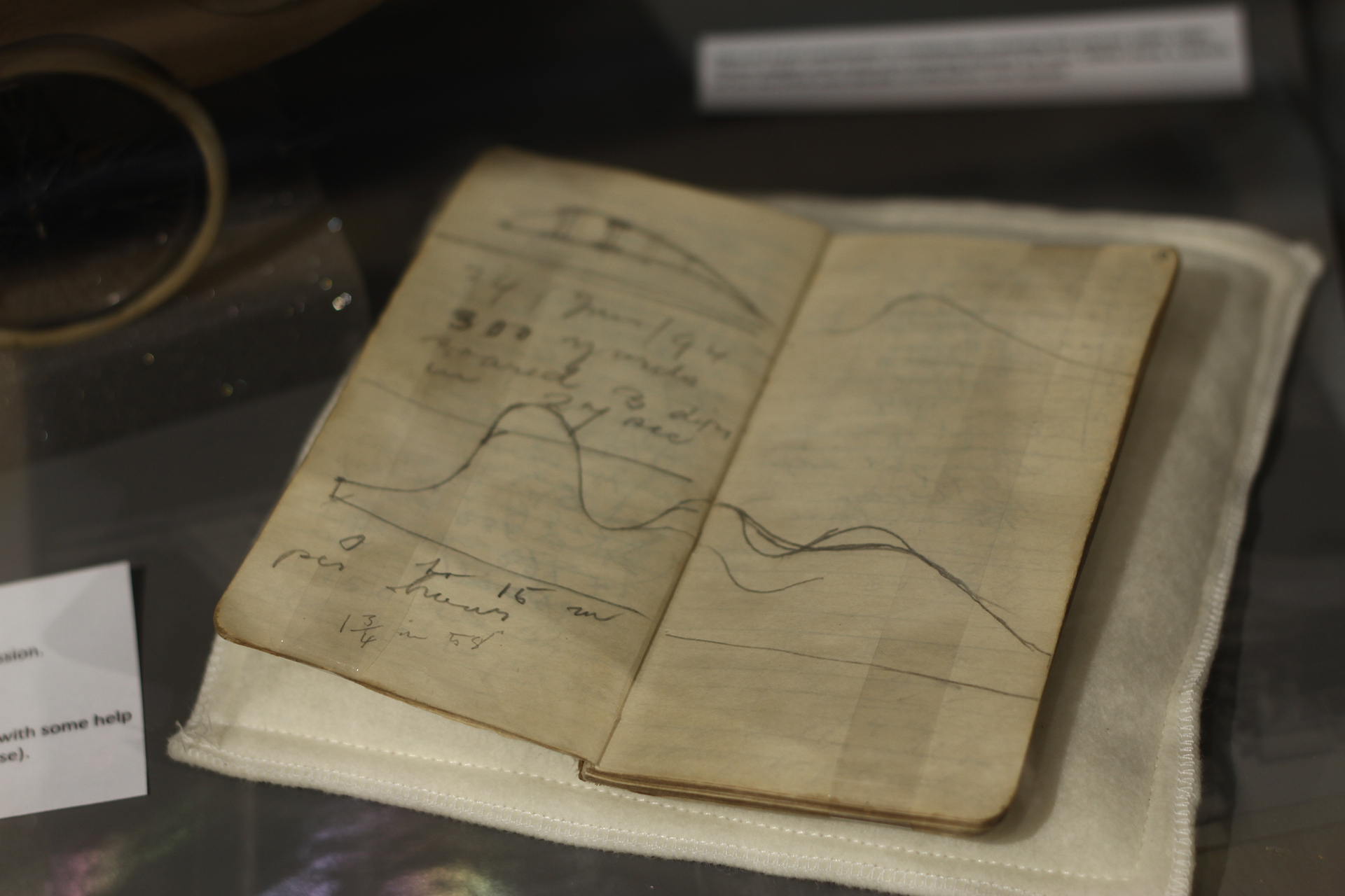 Lanchester's original notes of the phugoid theory of flight - Lanchester Interactive Archive