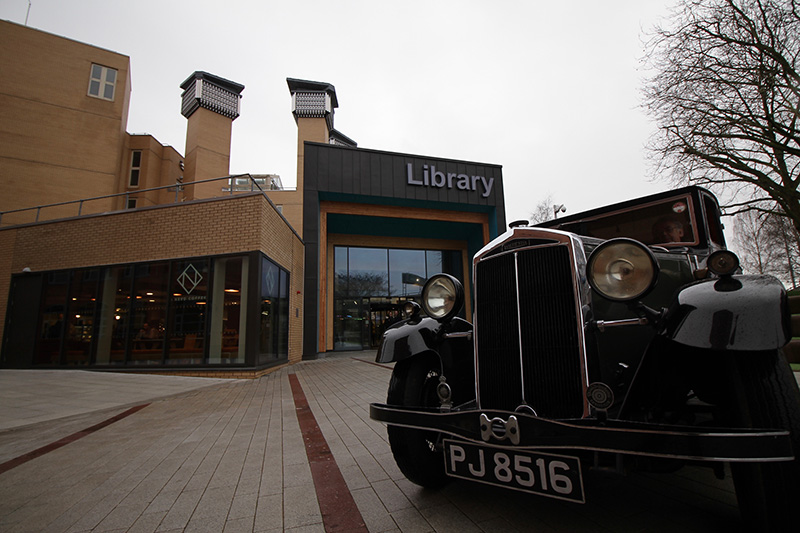 1032 Lanchester 15-18 outside the Lanchester Library of Coventry University