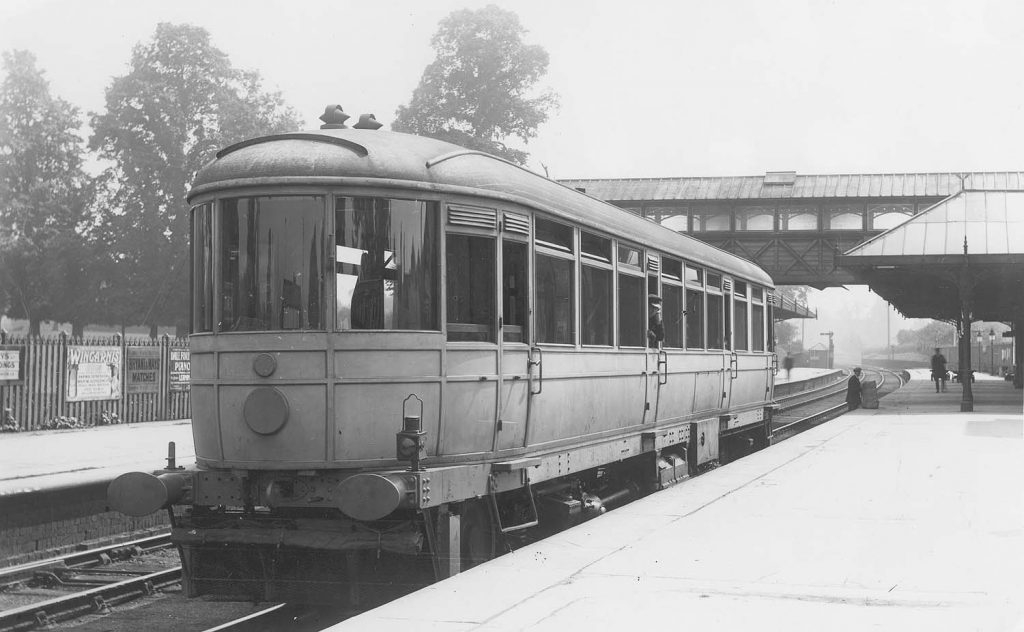 Daimler experimental railcar at Kenilworth station just before the outbreak of WWI - Photo credit: LNWR Society