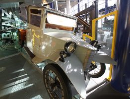Lanchester's MkVII 1927 Petrol Electric hybrid car in the Thinktank Museum in Birmingham